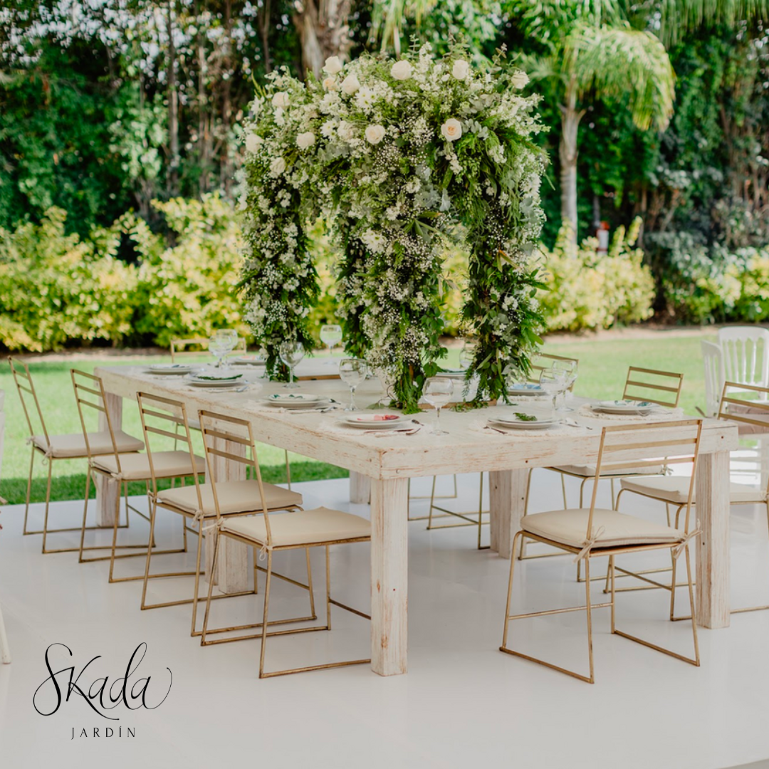 Boda de Verano en Skada Jardín: Vive el Amor en Colores